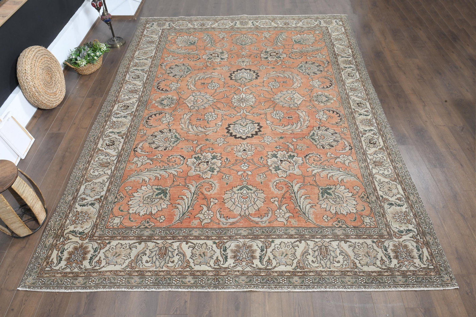 9'4x12'6 ft, PERSIAN OVERSIZED RUG: Title: 9'4x12'6 ft, PERSIAN OVERSIZED RUG Description: This Turkish one-of-a-kind Anatolian Vintage Rug is hand-knotted and handwoven by the most skilled artisans who use pure wool, in muted, natural 