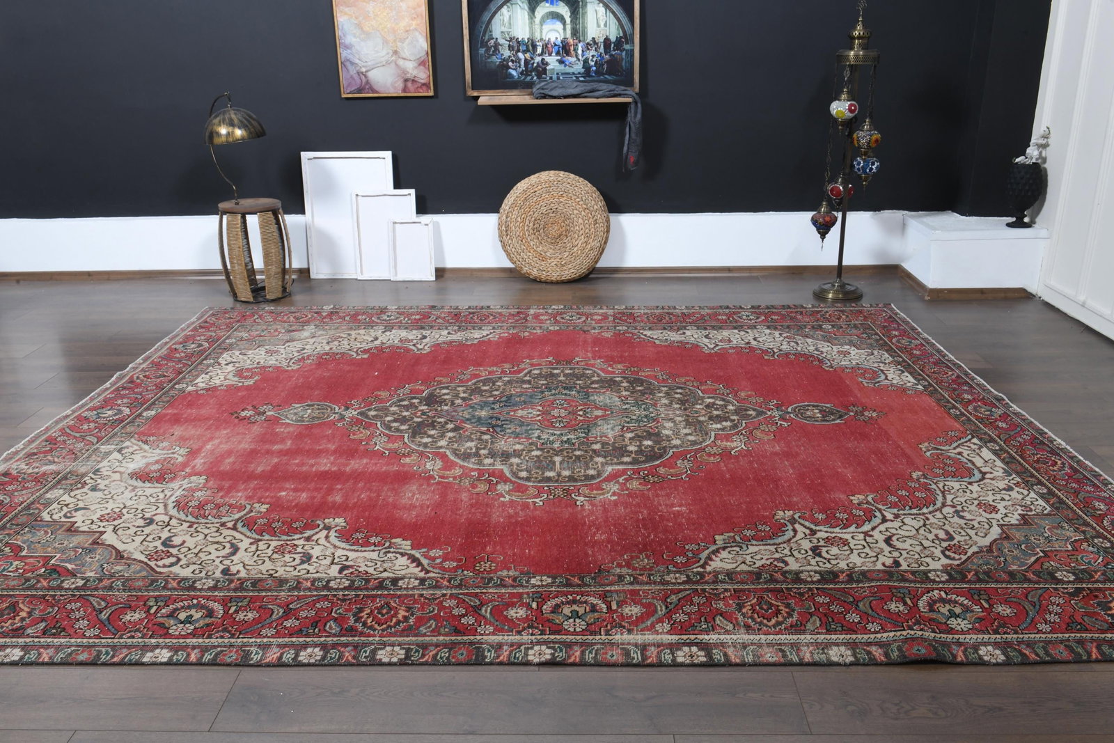 9'2x11'5 ft, RED MINIMALIST RUG - 9