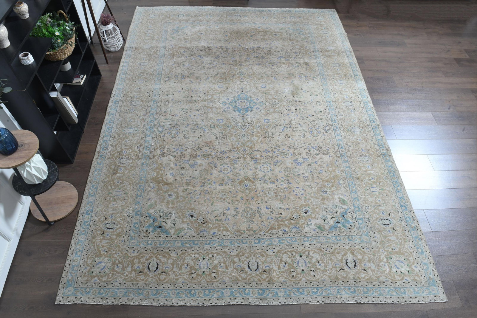 9'3x12'7 ft, PERSIAN DECOR RUG: Title: 9'3x12'7 ft, PERSIAN DECOR RUG Description: This Turkish one-of-a-kind Anatolian Vintage Rug is hand-knotted and handwoven by the most skilled artisans who use pure wool, in muted, natural tone