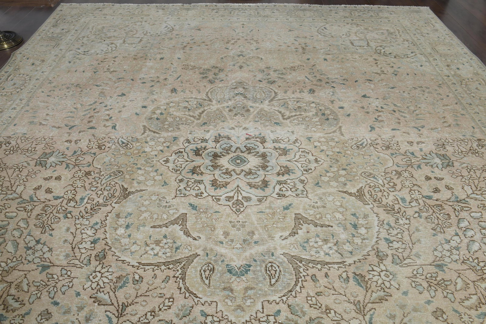 9'7x12'4 ft, BEIGE OVERSIZED RUG, Vintage Wool - 2