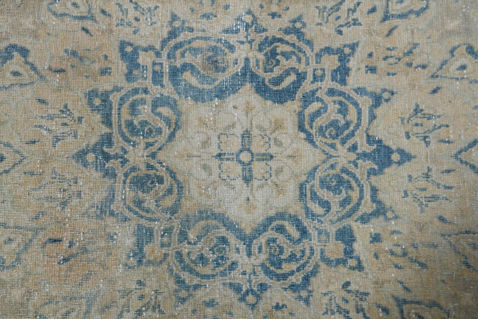9.4x13.1 ft, NEUTRAL MINIMALIST RUG - 3