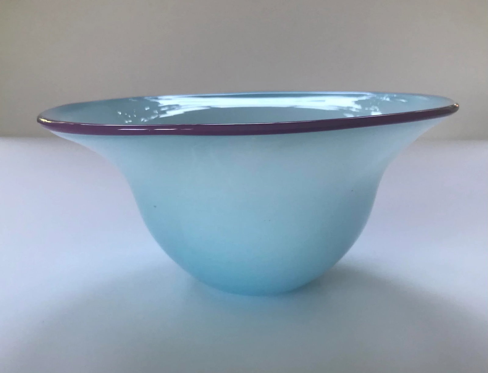 Vintage 1980s Postmodern Hand Blown Murano Art Glass Bowl - 2