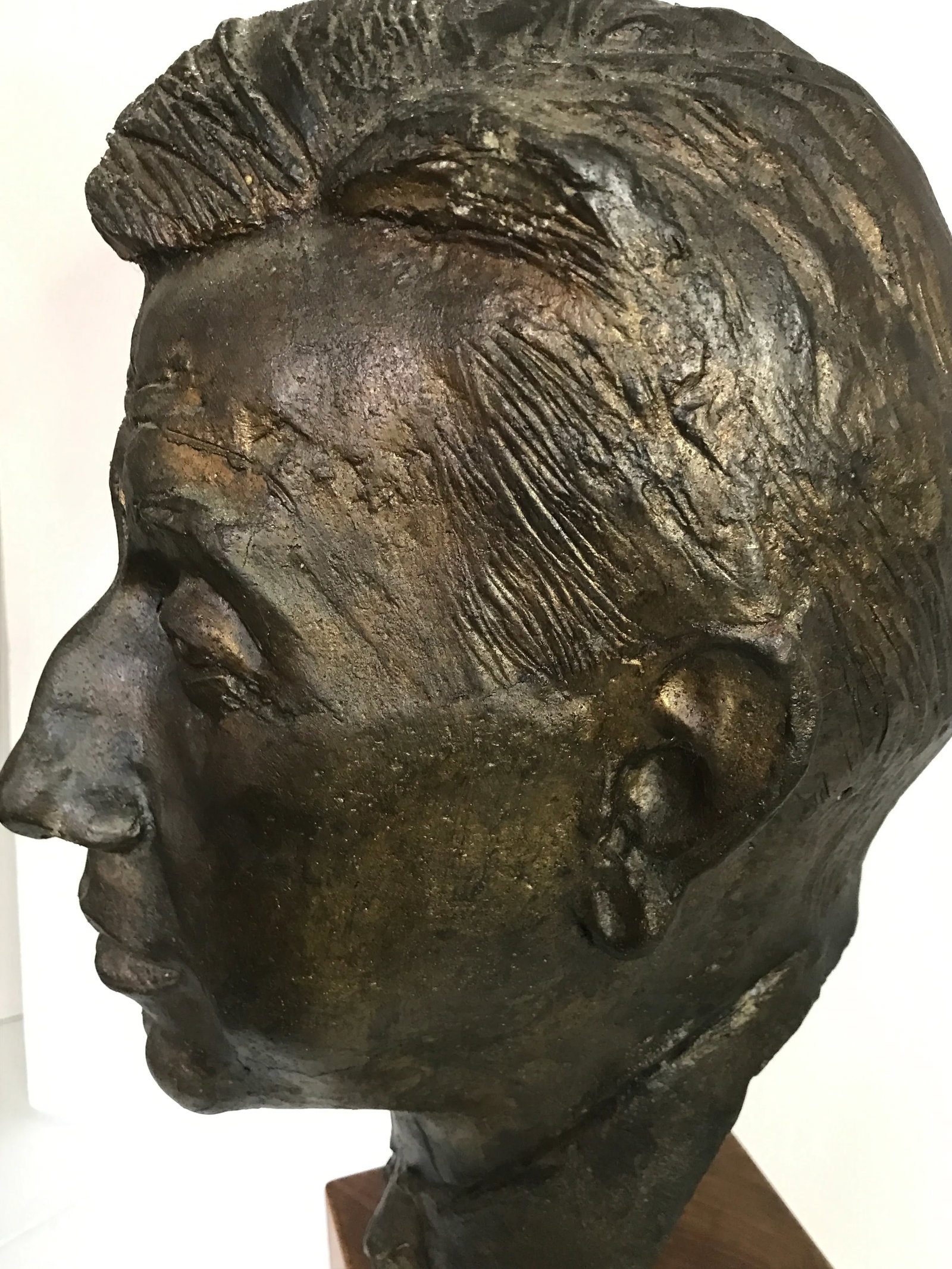 Late 20th Century Bronze Head Art Sculpture of a Man - 7