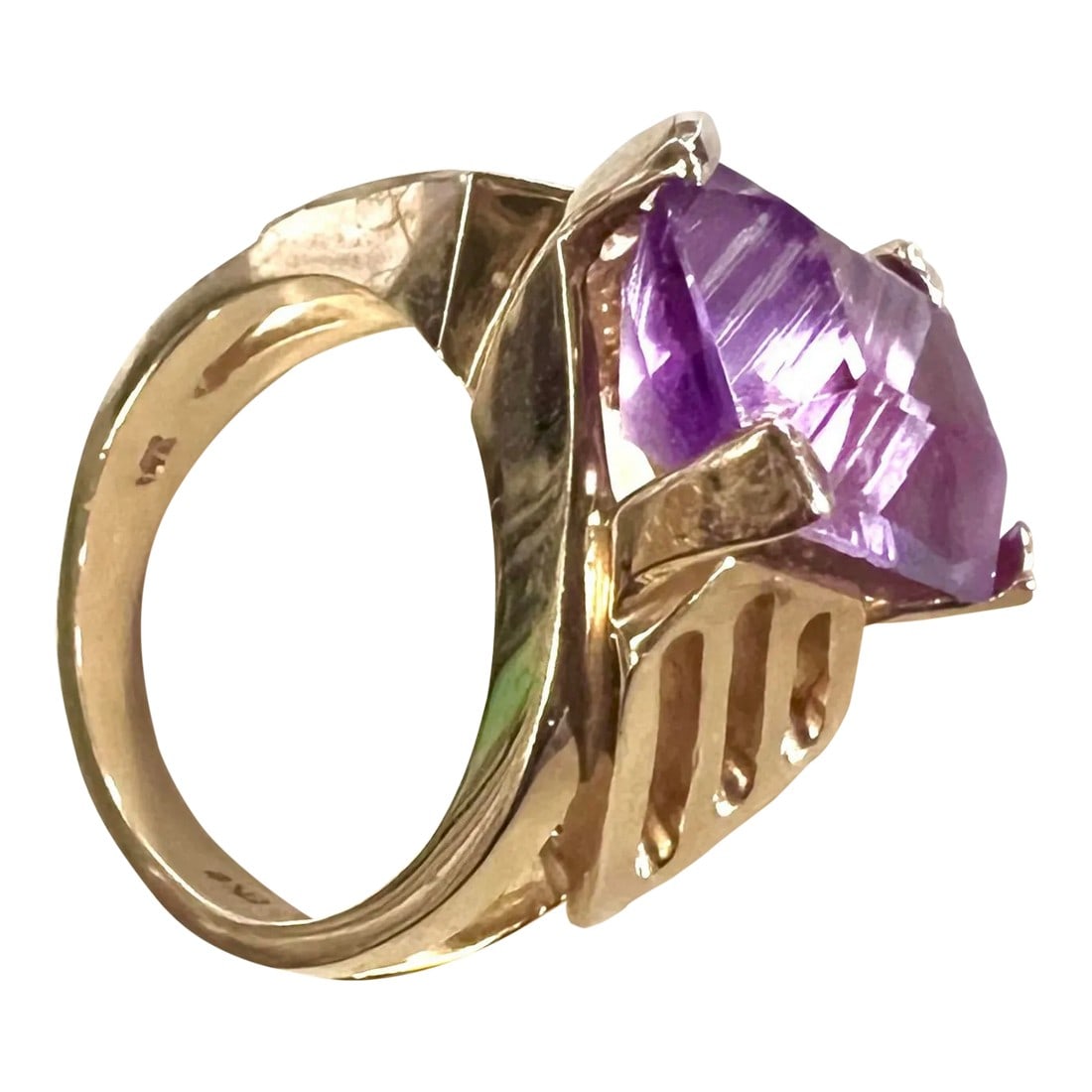 1970s 14k Amethyst "Lines" Ring: This is part of Chairish's Fine Jewelry assortment. This fun 1970s piece, is a 14k Amethyst Art Deco styled ring with linear details in the gold & in the stone. At 9.3 grams, it is a rare find, where