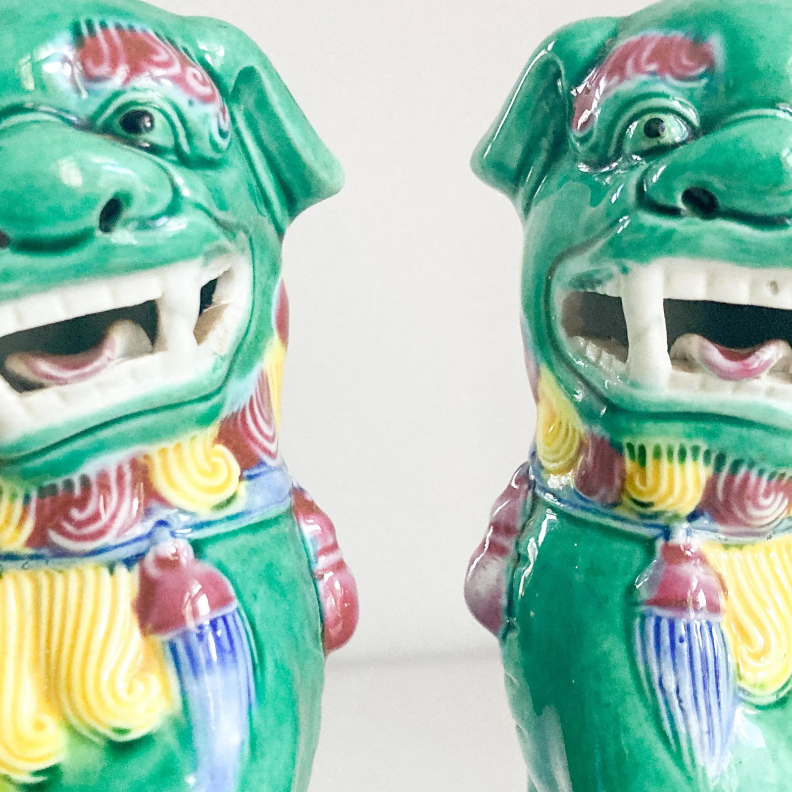 1940's Famille Verte Style Ceramic Foo Dog Figurine Pair - 3