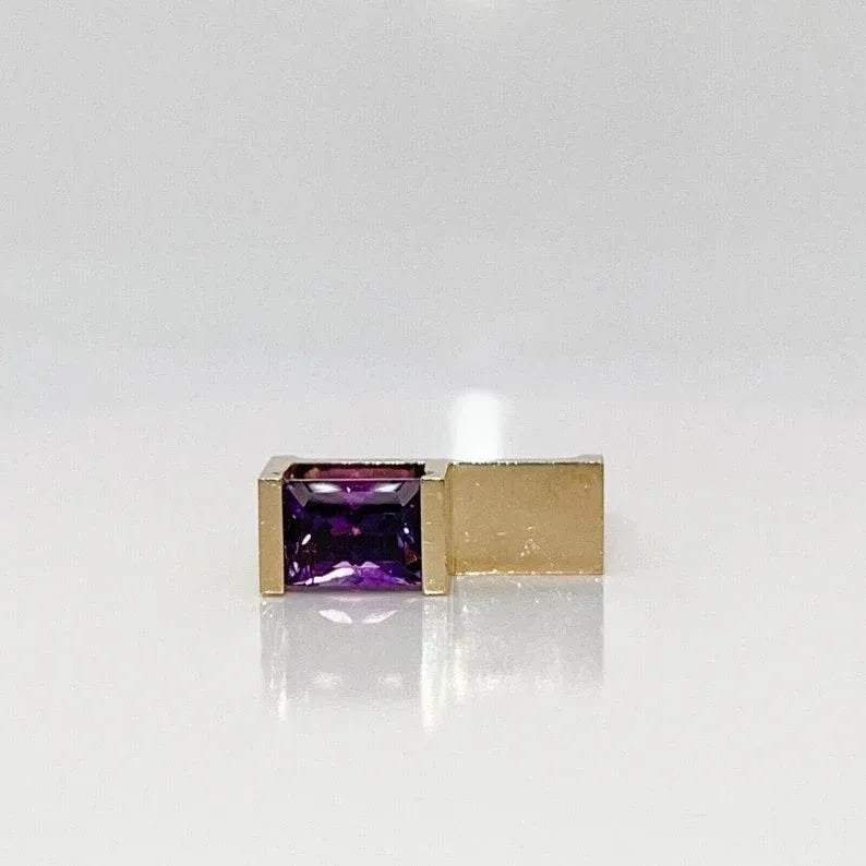 Signed Trisko 14 Karat Gold & Amethyst Cocktail Ring Size 8 - 3