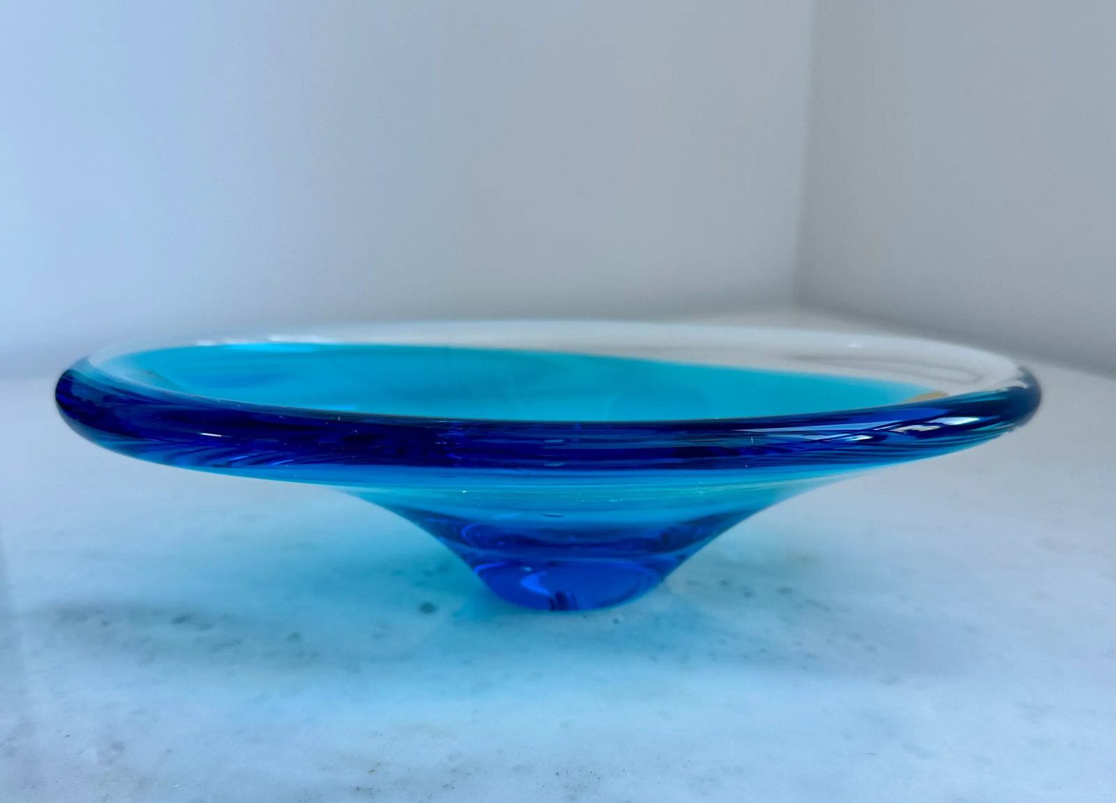 Mats Jonasson Art Glass Blue Bowl, Sweden 1970s Mid Century Modern - 2