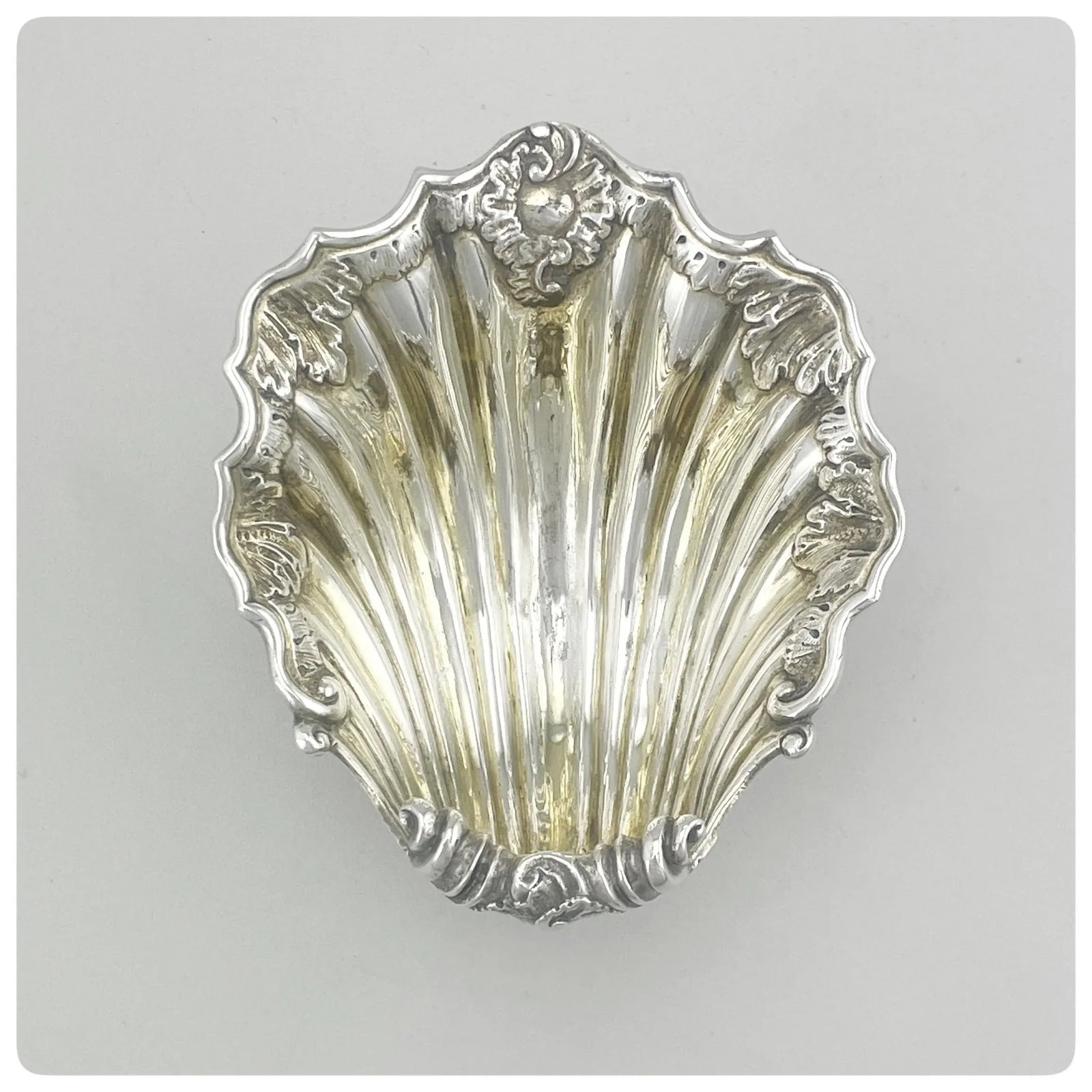 English Sterling Silver and Vermeil Salt Cellar, Hands and Company, London, 1852-1853 - 5