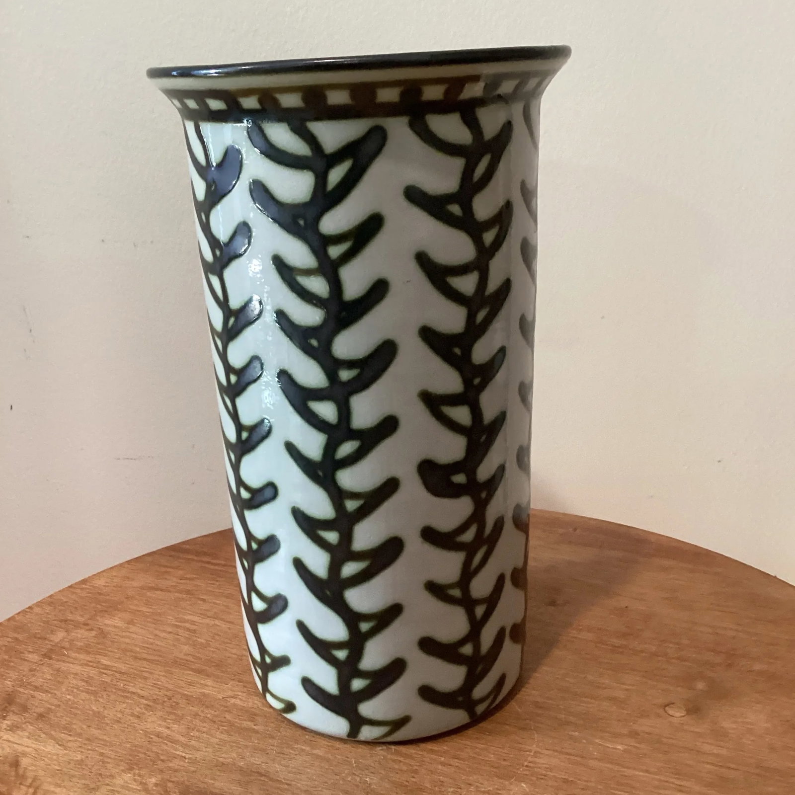 Vintage Kentucky Craft Pottery Art Louisville Stoneware Vase by D L Mahone - 12