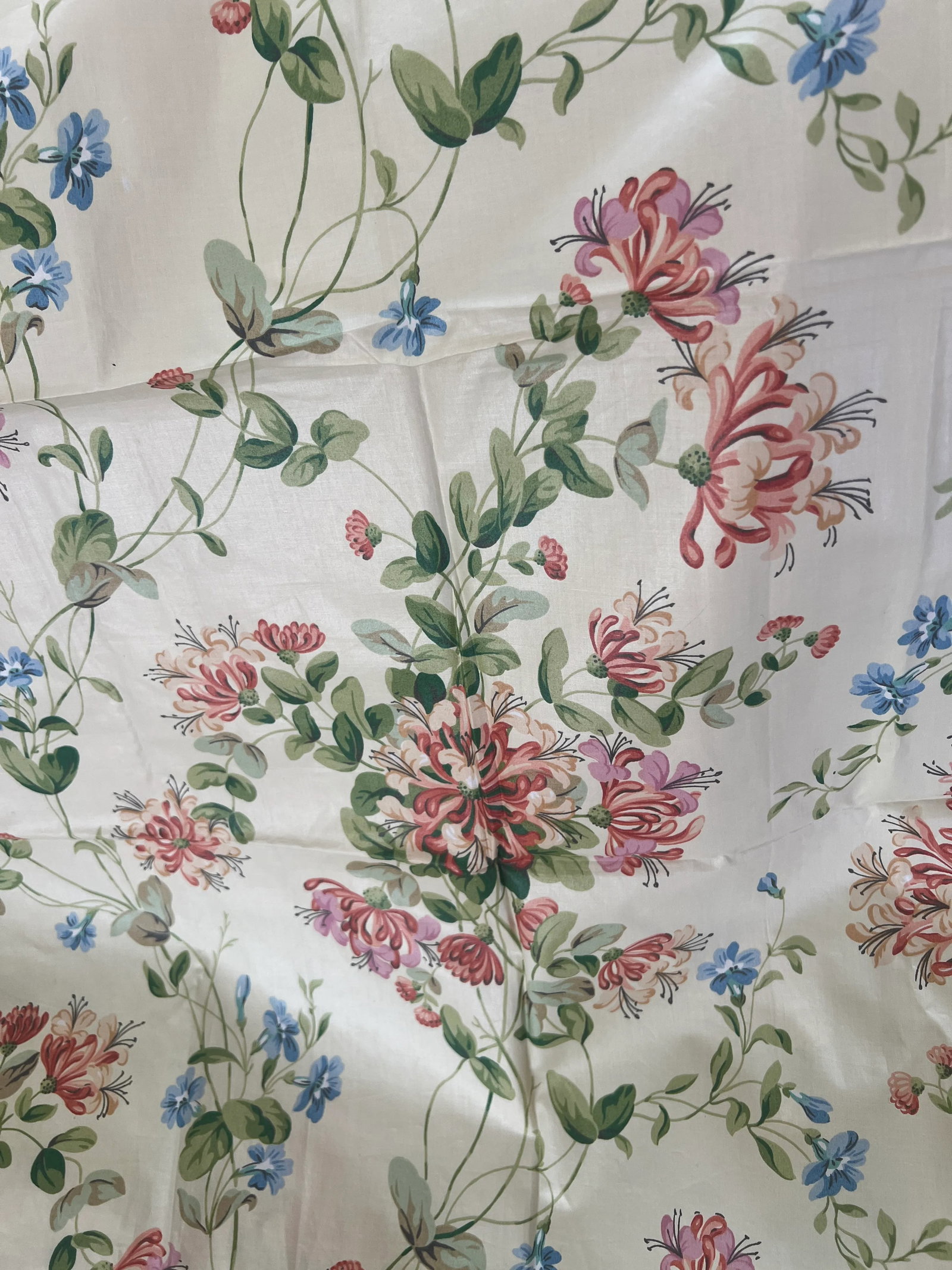 Brunschwig & Fils Cotton Floral Print in Pale Yellow Fabric - 3
