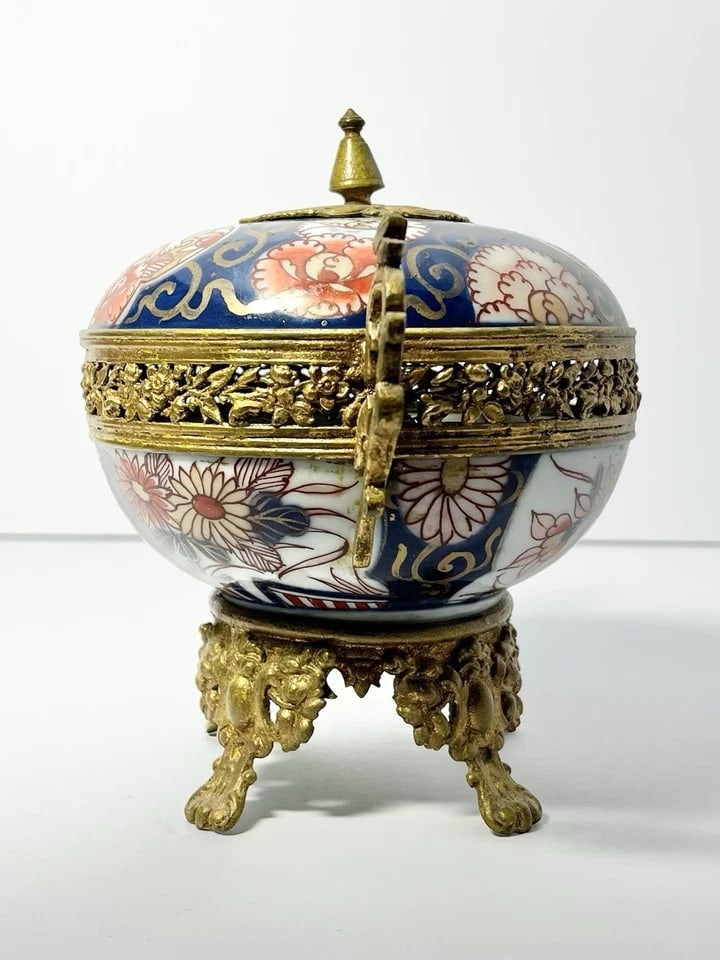 19th Century Antique Imari Doré Japanese Porcelain Gold Gilt Potpourri, Foo Dogs - 3