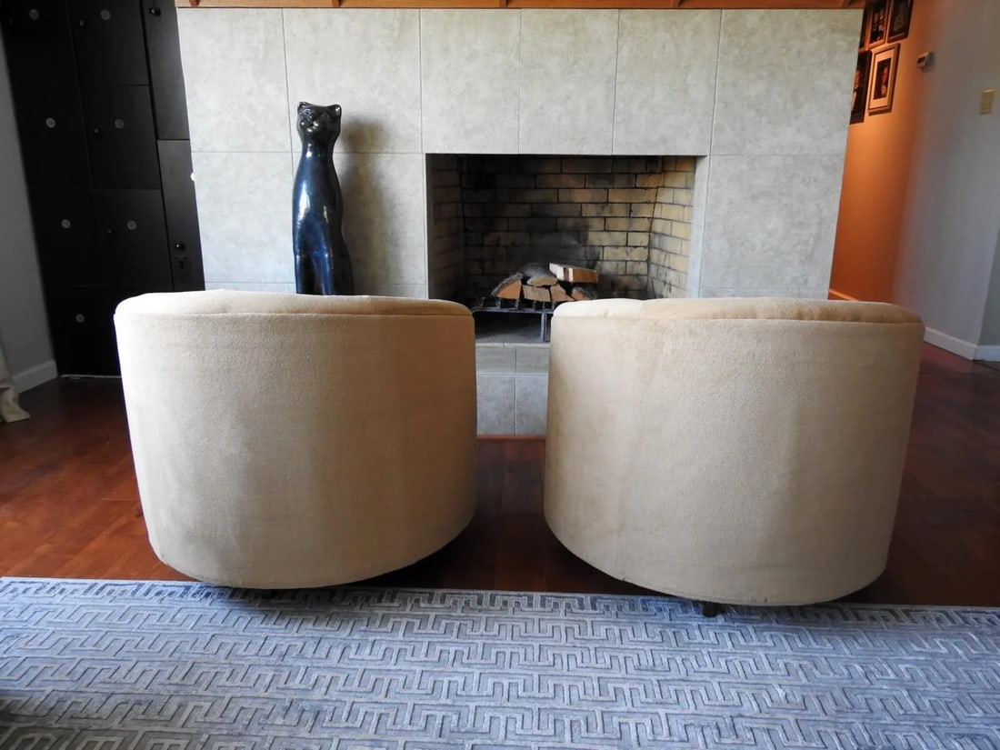 1970s Karpen of California Barrel 360 Swivel Lounge Chairs Camel Brown Plush - Set of 2 - 4