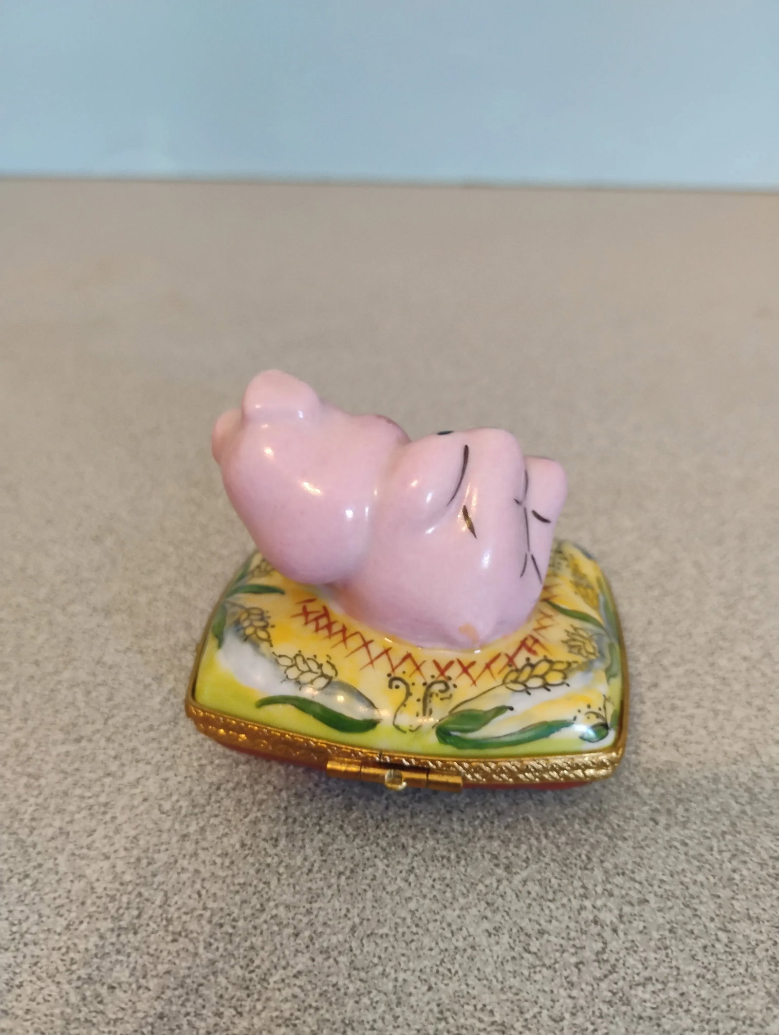 1980s Lt Pient Main Limoges France Trinket Box, Pig on a Pillow - 3