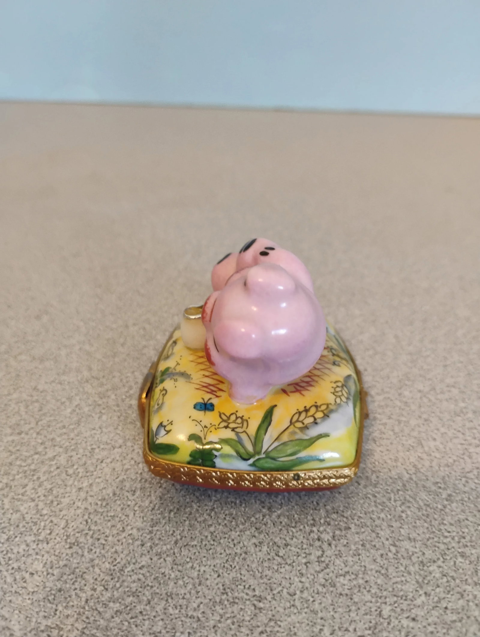 1980s Lt Pient Main Limoges France Trinket Box, Pig on a Pillow - 4