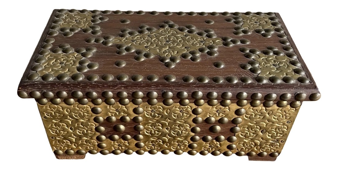 Antique Decorative Brass Studded Small Wooden Box (1 of 13)
