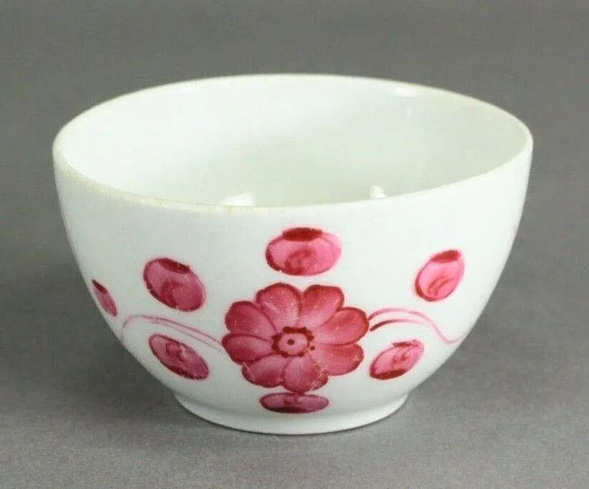 18th Century Pearlware Mulberry Flowers Tea Cup - 8