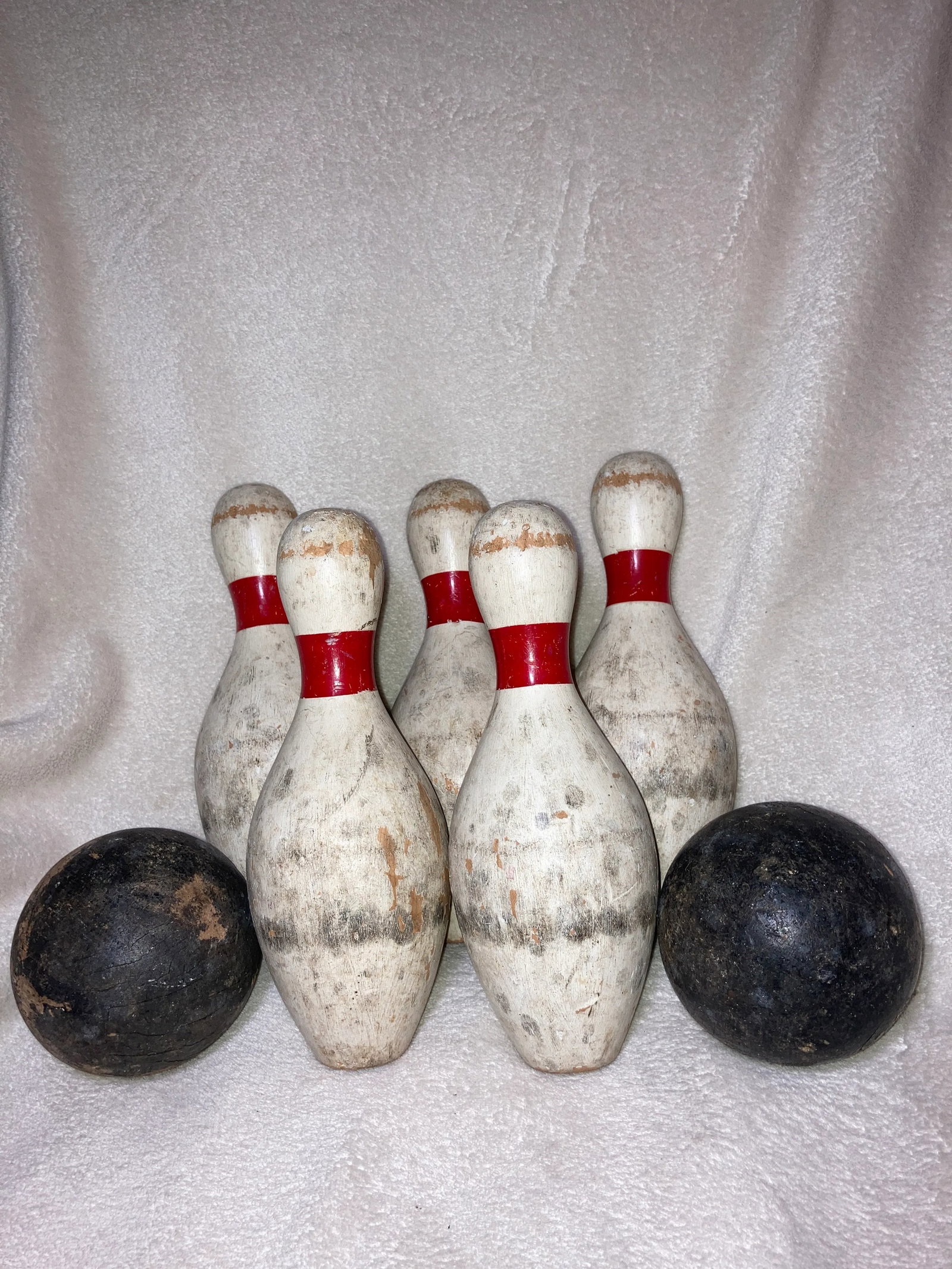 Vintage Rustic Carnival Small Wooden Bowling Set with Two Balls - 7 Piece Set - 9