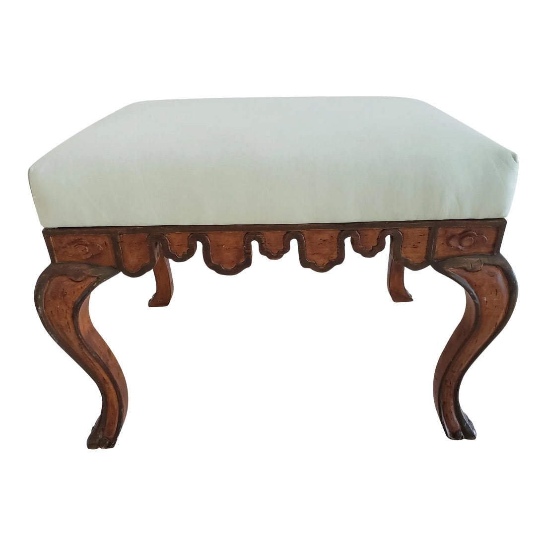 Lucarini Bench by Michael Taylor Designs (1 of 10)