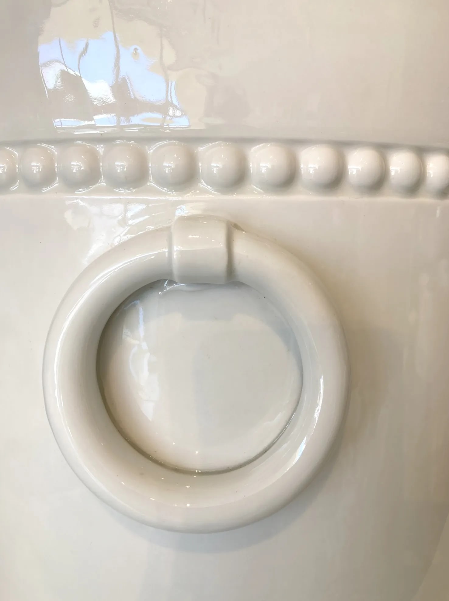 1970s Italian White Ceramic Planter With Rings and Beaded Bands - 4