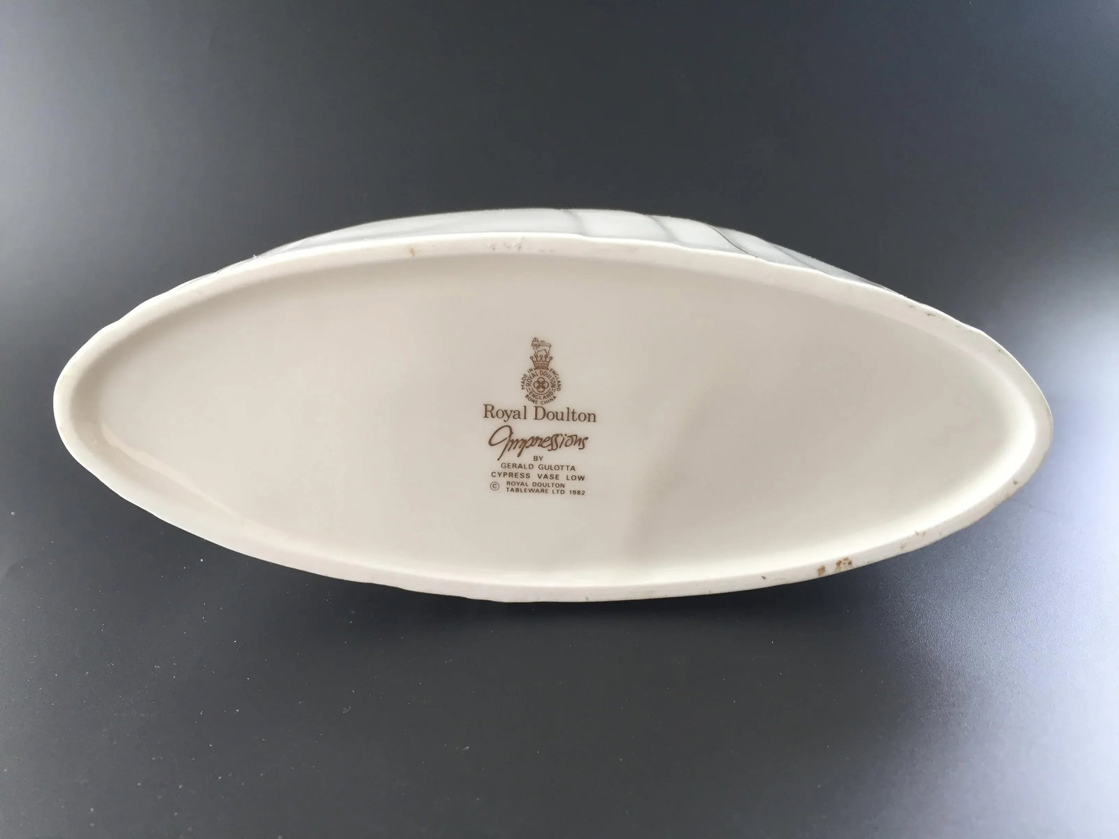 Vintage Royal Doulton Impressions Low Cypress Vase by Gerald Gulotta - 7