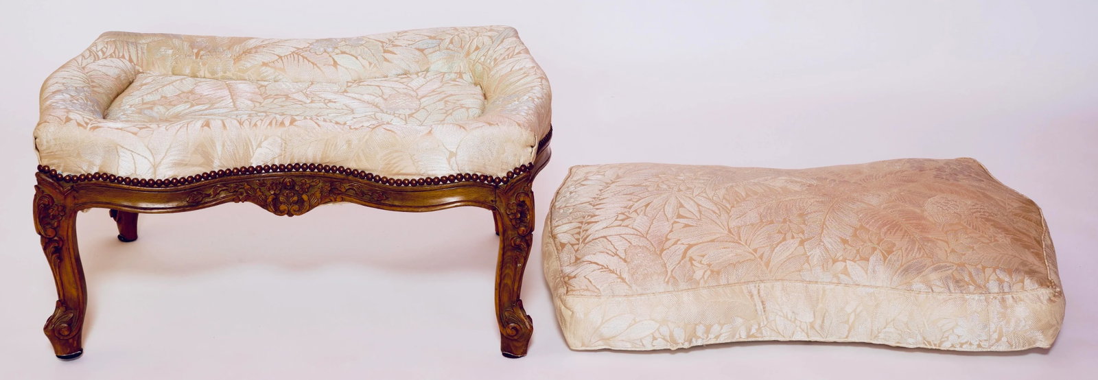 20th Century Louis XV Style Upholstered Ottoman - 8