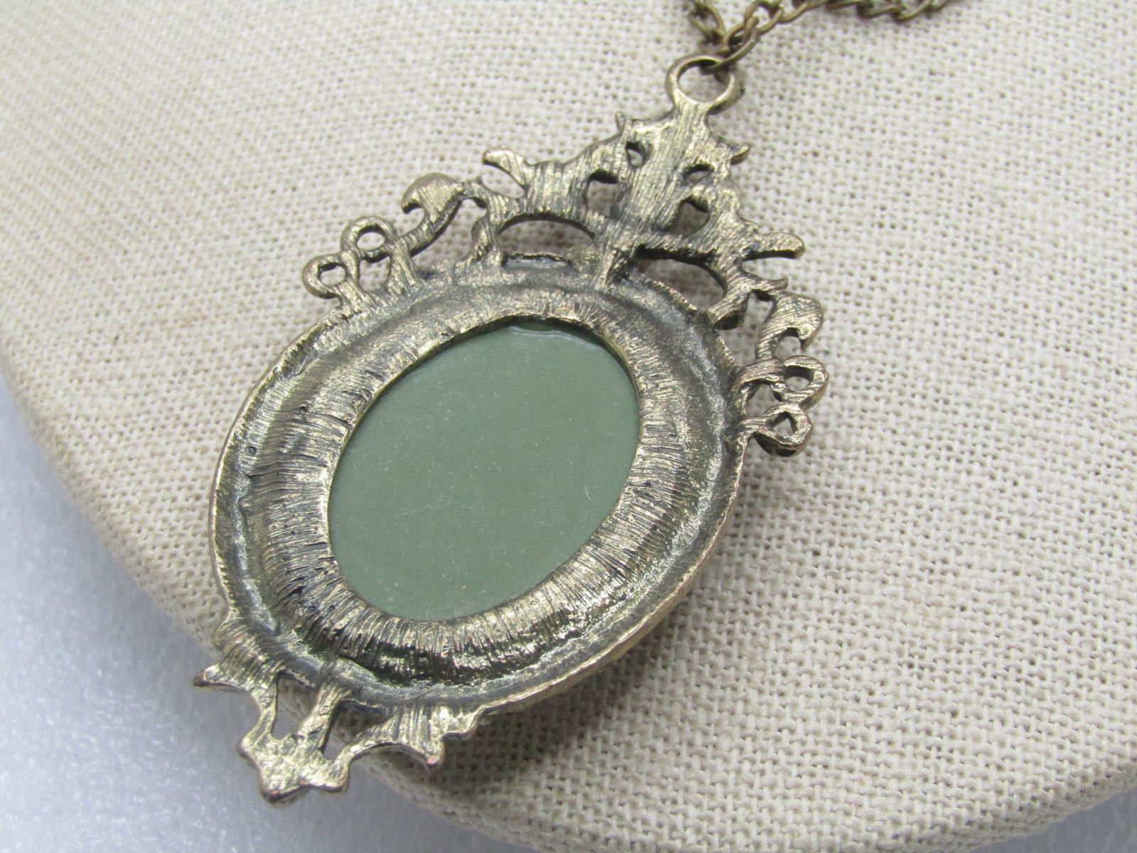 Vintage Green/White Cameo Necklace, 26", 1980's-1990's - 4