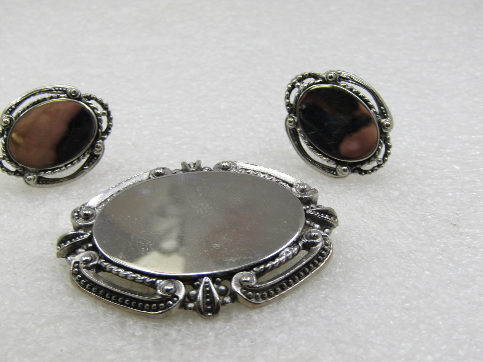 Vintage Flat Cameo Style Brooch & Earrings Set, Signed Star, 1960's - 4