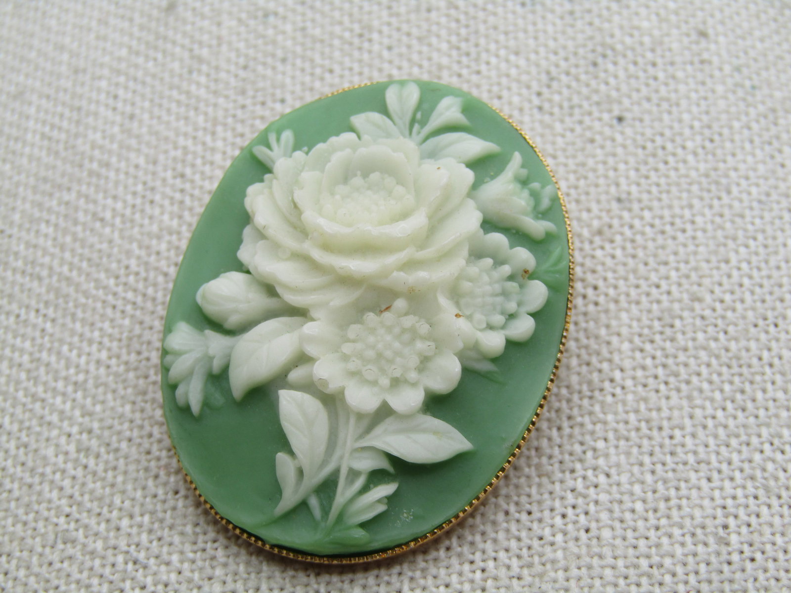 Vintage Green Floral Cameo Brooch, 1960's - 2