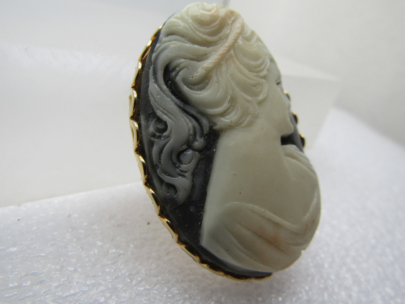 Vintage Black & White Cameo Brooch, 1960's - 3