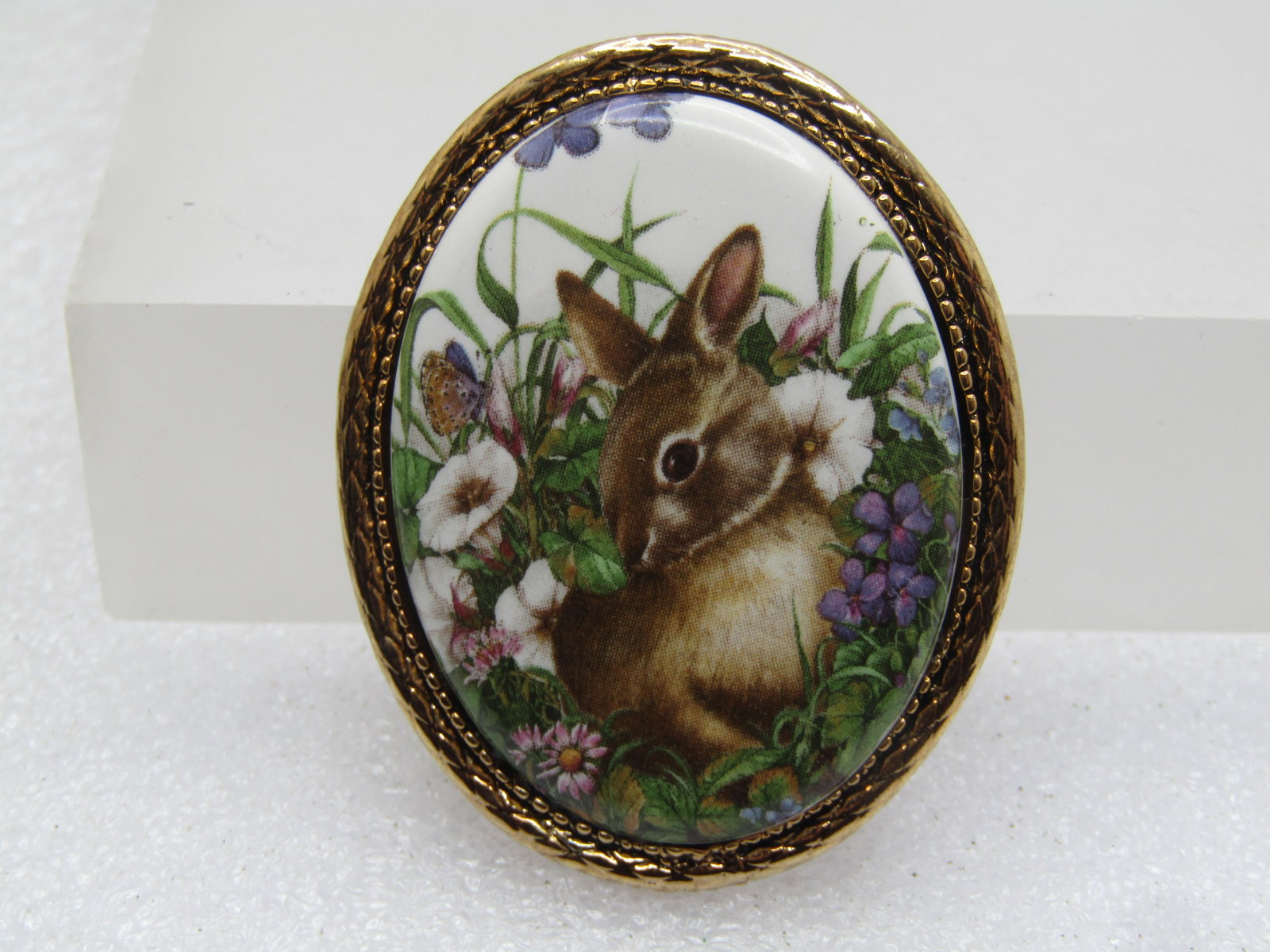 Vintage Rabbit Cameo Spring/Summer Brooch, 1960's-1970's - 5