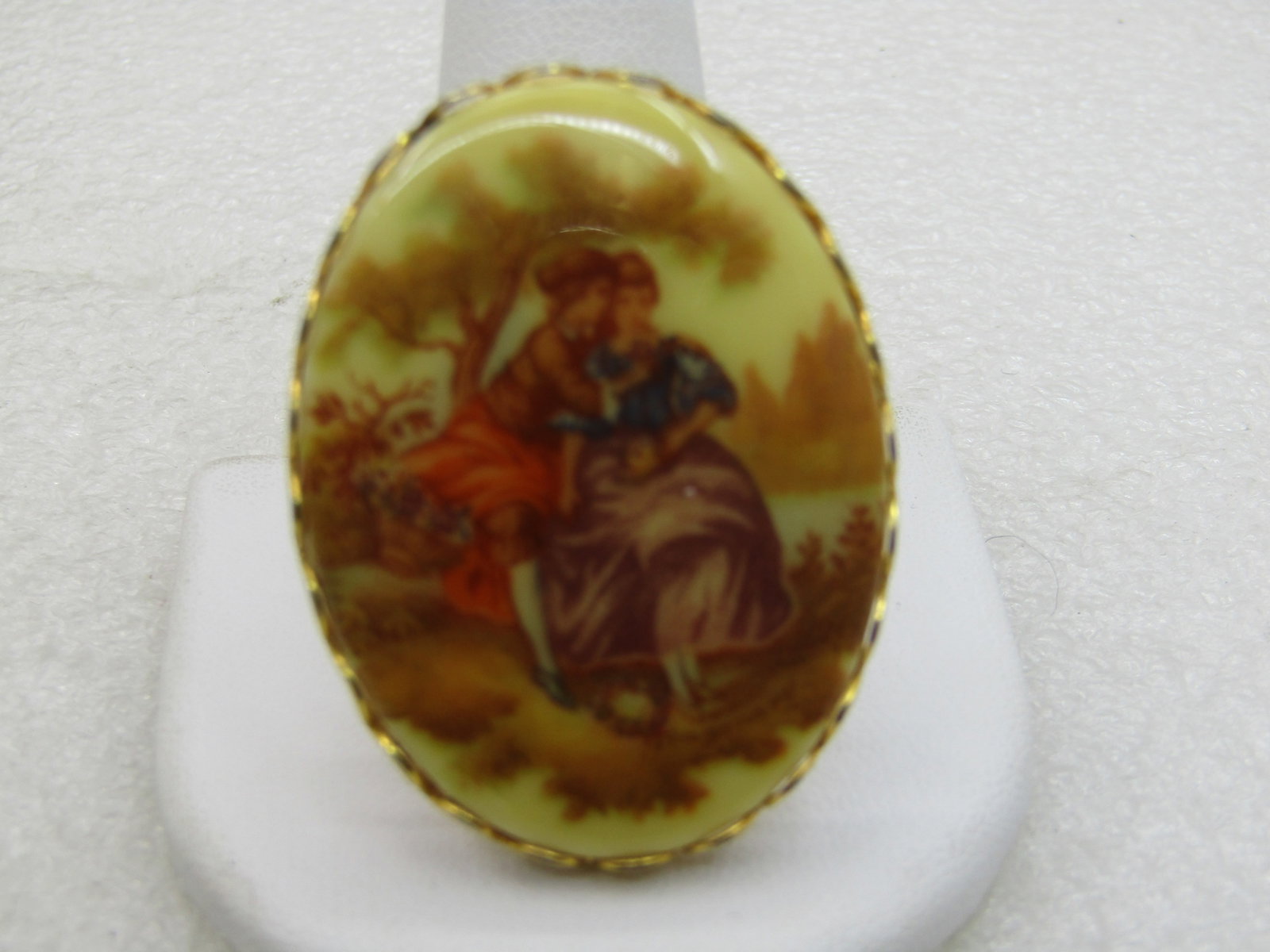 Vintage French Courting Cameo Brooch, 1.5" Tall, 1960's NL - 2