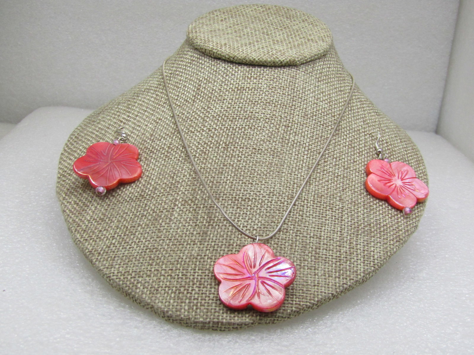 Vintage Pink Mother-of-Pearl Floral Necklace Earrings Set, 16" - 7