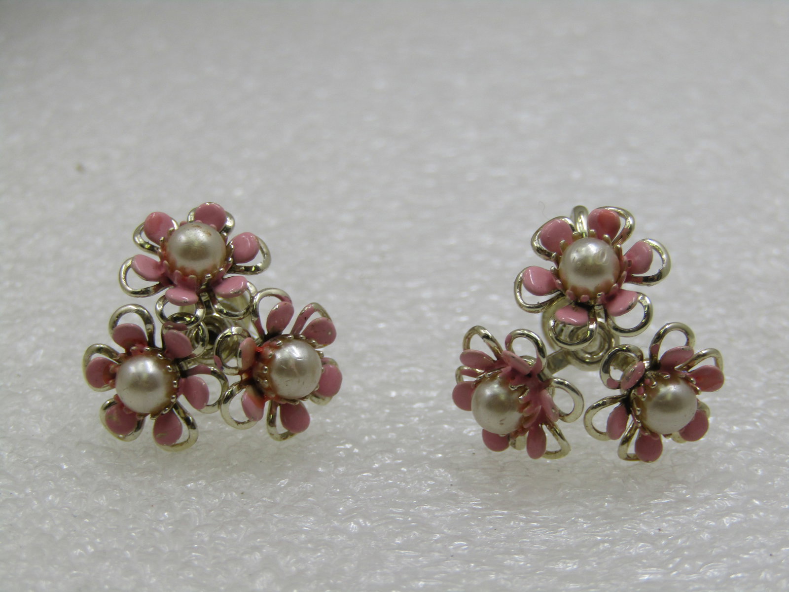 Vintage Pink Floral & Faux Pearl Earrings, Screwback, 1940's-1950's - 2