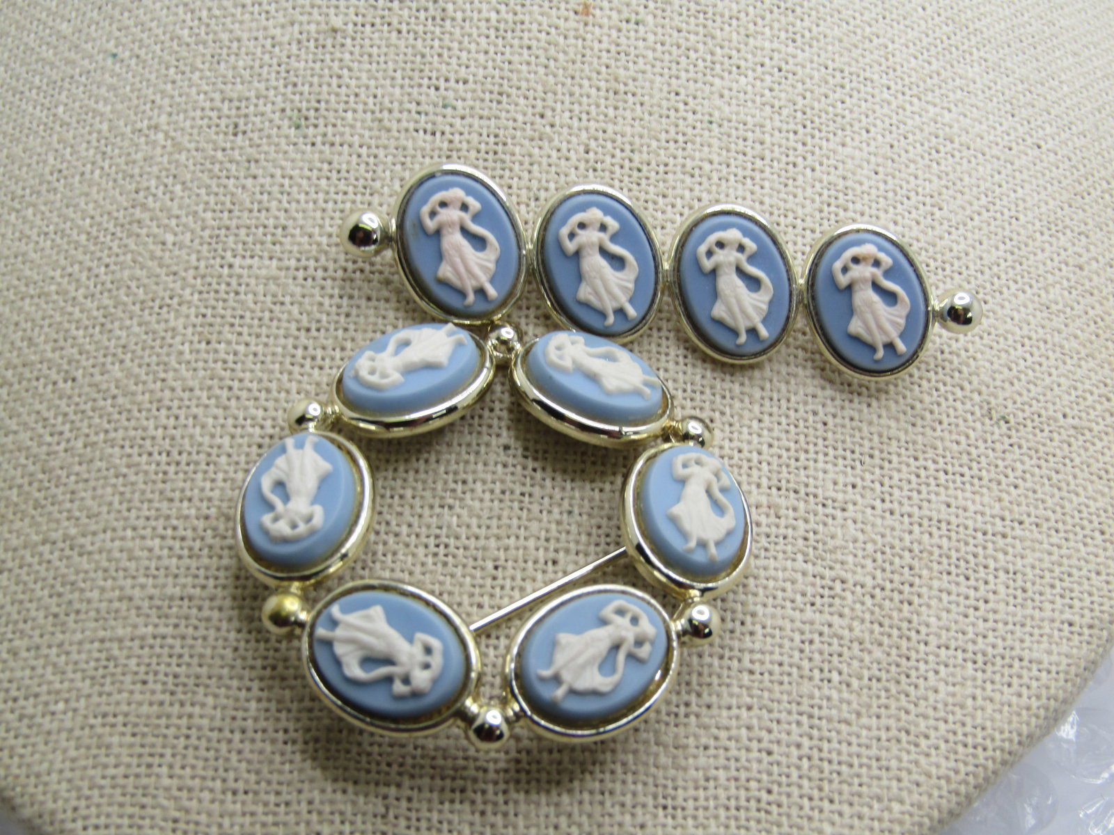 Vintage Circle & Bar Cameo Brooch Set, Blue & White , 1960's-1970's - 2