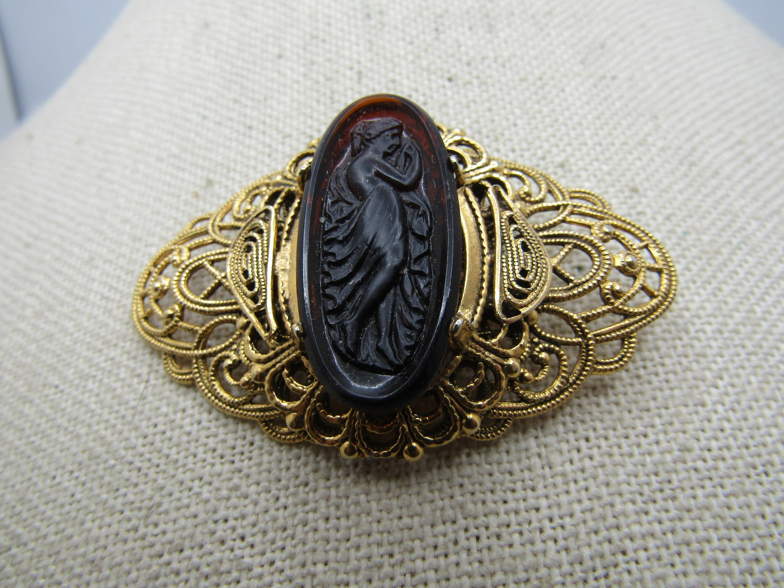 Vintage Freirich Cameo Style Brooch, 1960's, Filigree Tiered - 3