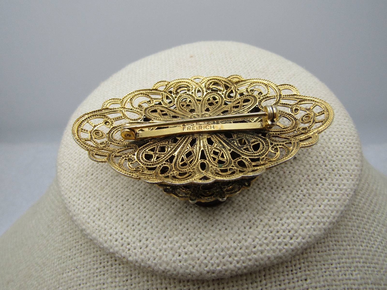 Vintage Freirich Cameo Style Brooch, 1960's, Filigree Tiered - 5