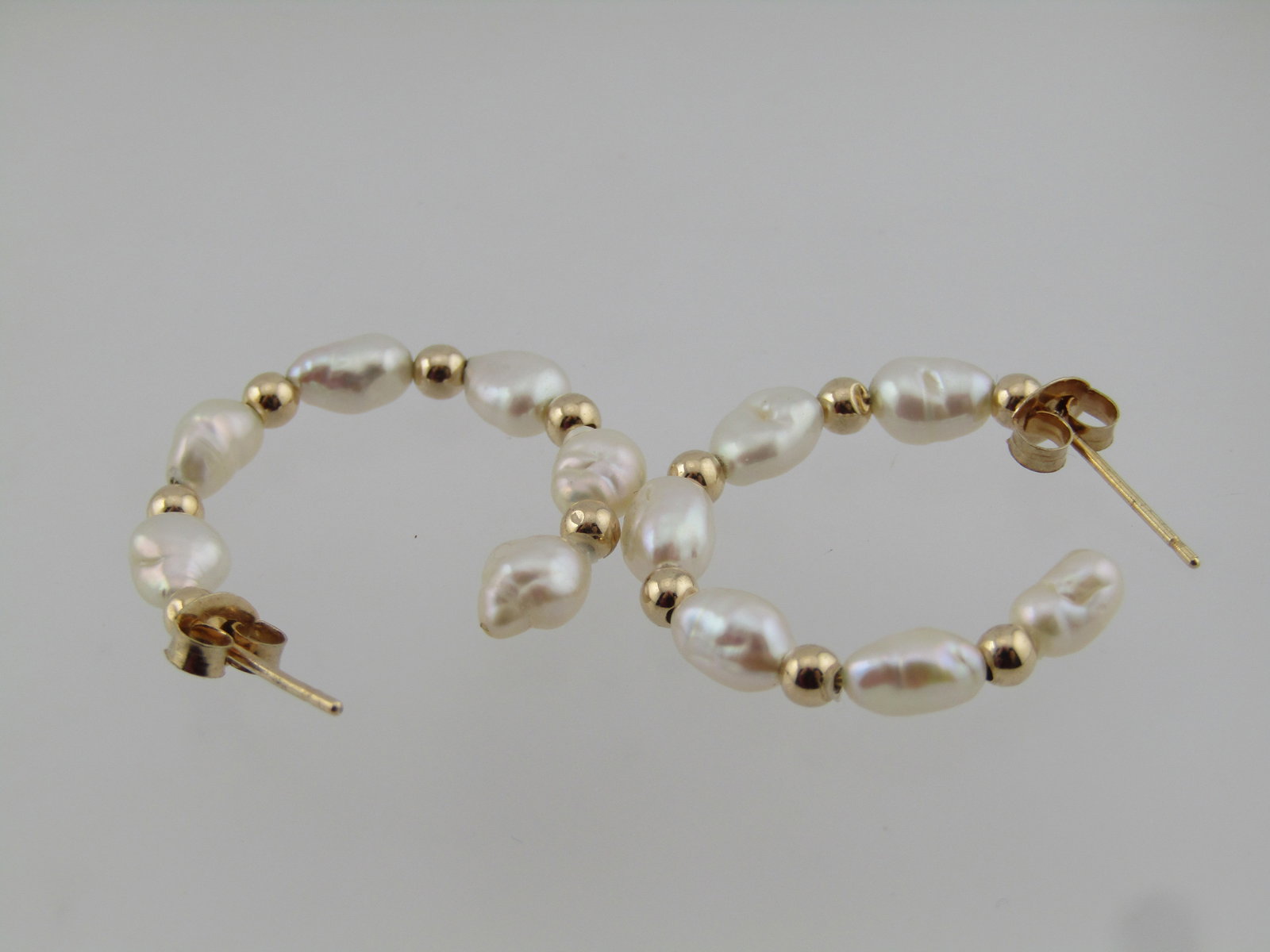 14kt Freshwater Pearl Gold Bead Earrings, Hoop, 1980's - 4