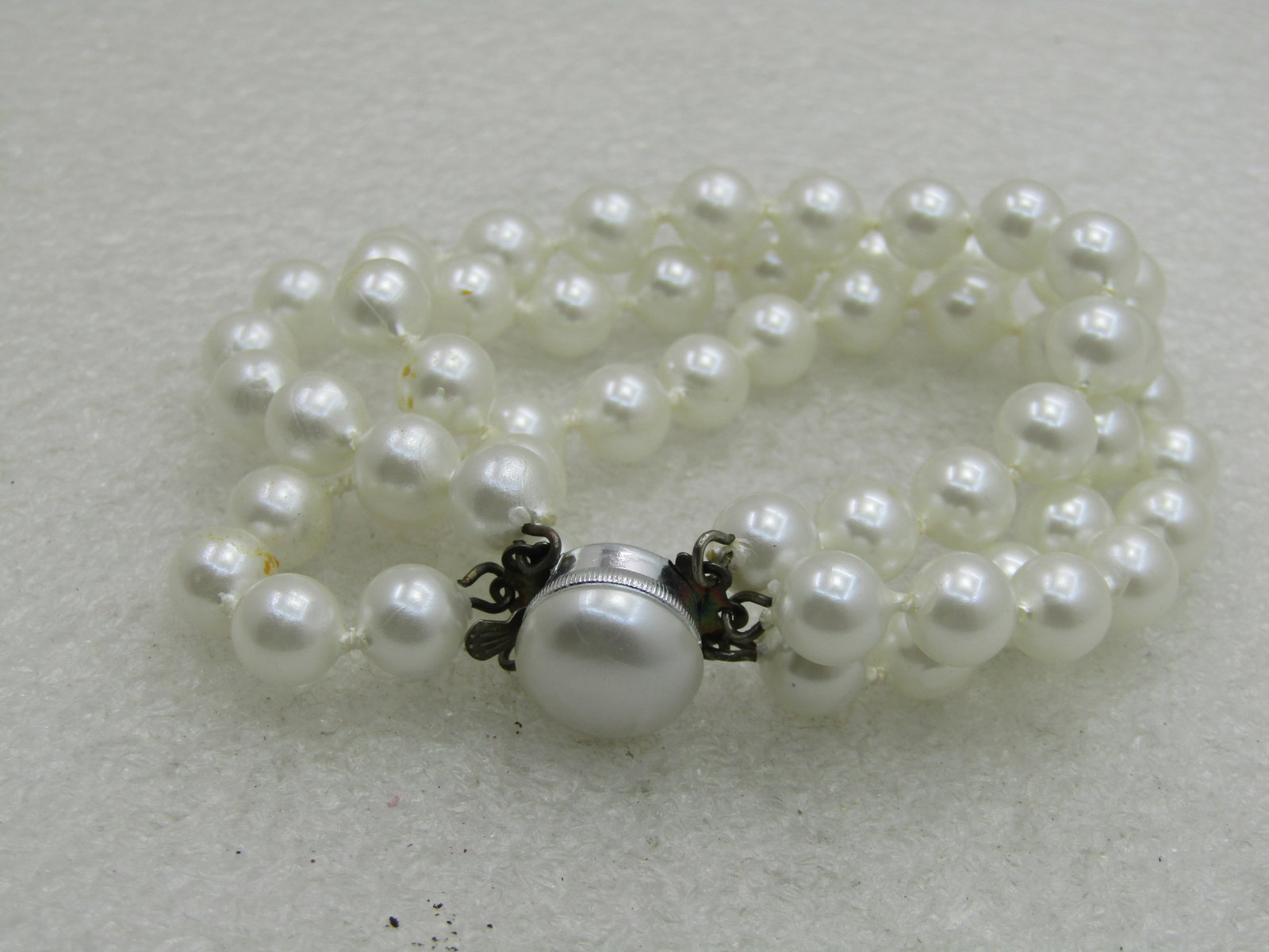 Vintage Triple Strand Faux Pearl Bracelet, Hong Kong, 7.5" - 3