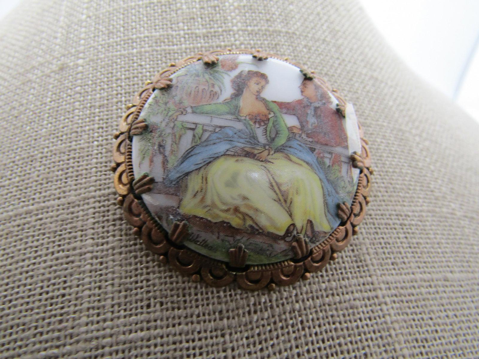Vintage Courting Scene Brooch, West Germany, 1950's - 3