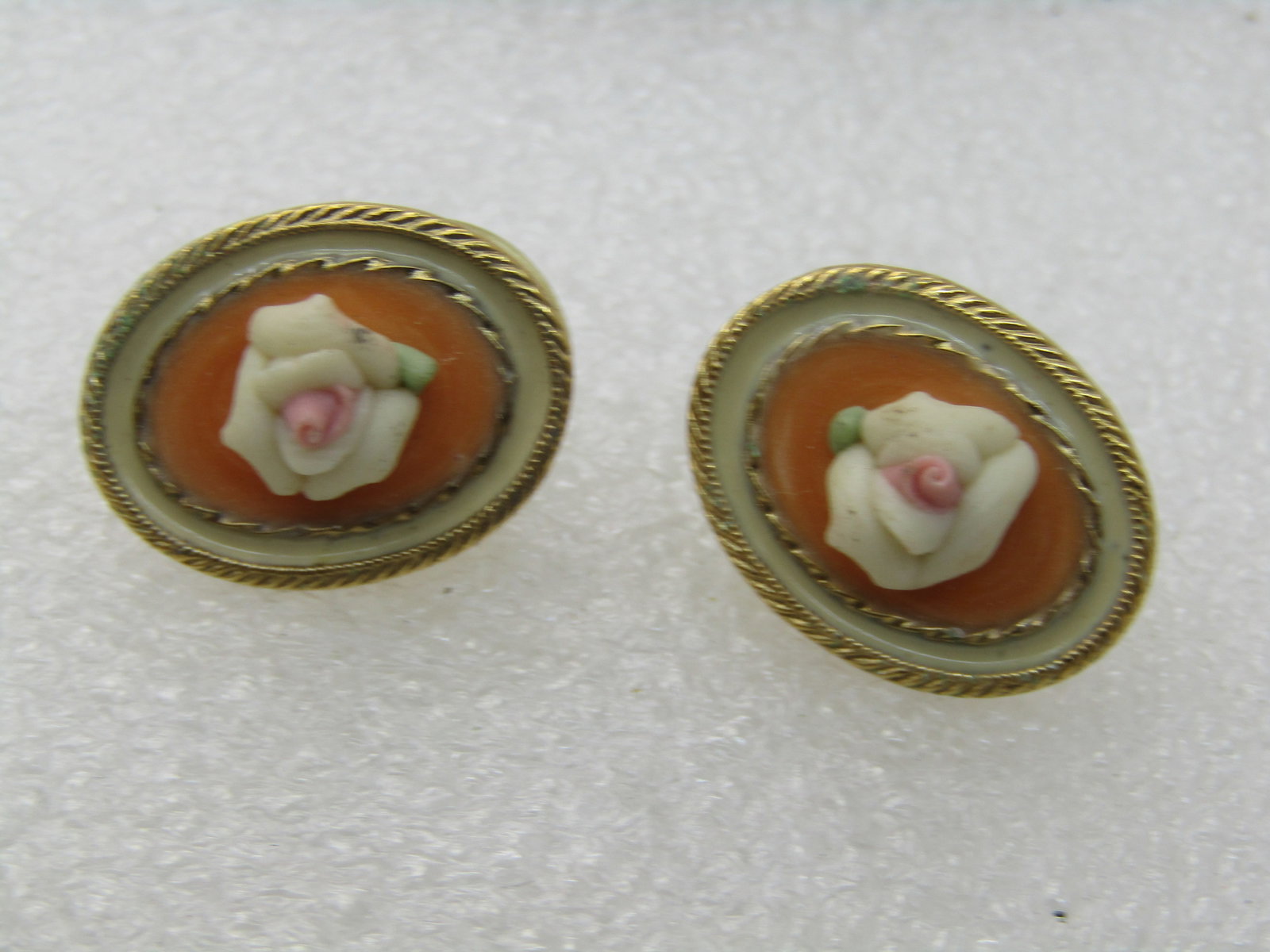 Vintage Porcelain Rose Cameo Pierced Earrings, 7/8" Oval, Gold Tone - 7