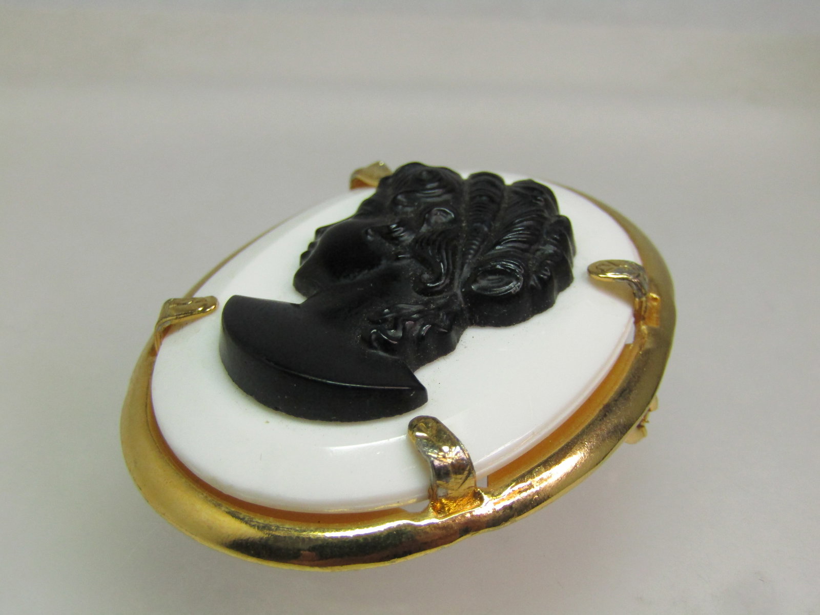 Vintage Black and White Cameo Brooch, 1960's-1970's, Lucite - 5