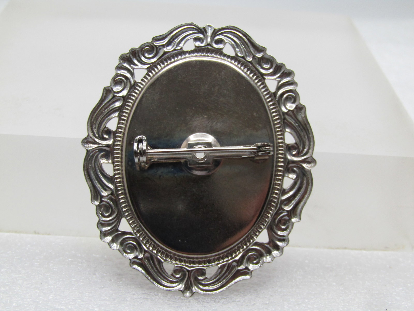 Vintage Cameo Brooch, 1950's-1960's, Black & White - 4