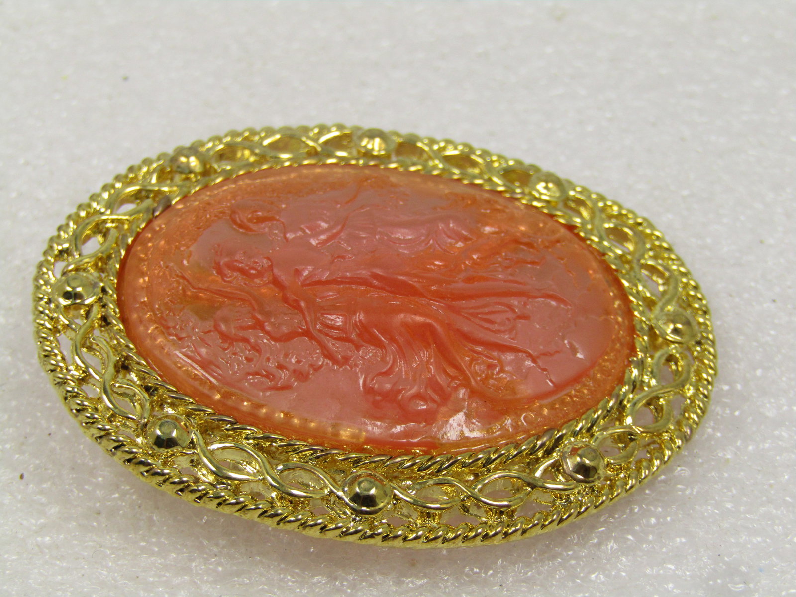 Vintage Pink Three Maidens Cameo Stlye Brooch, Pink, Translucent, 1960's - 5