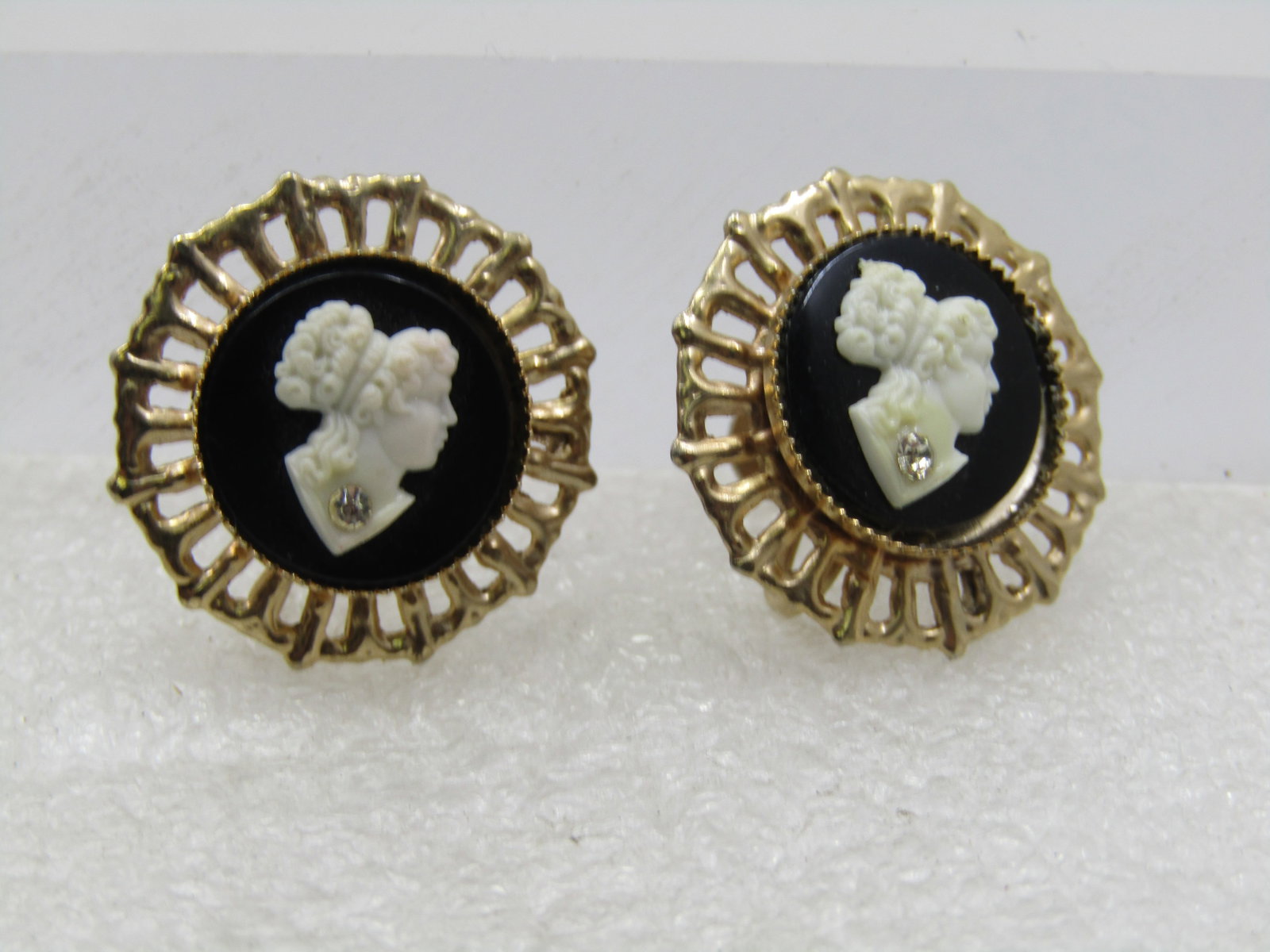 Vintage Black & White Cameo Earrings, Rhinestone, Mid-Century - 8