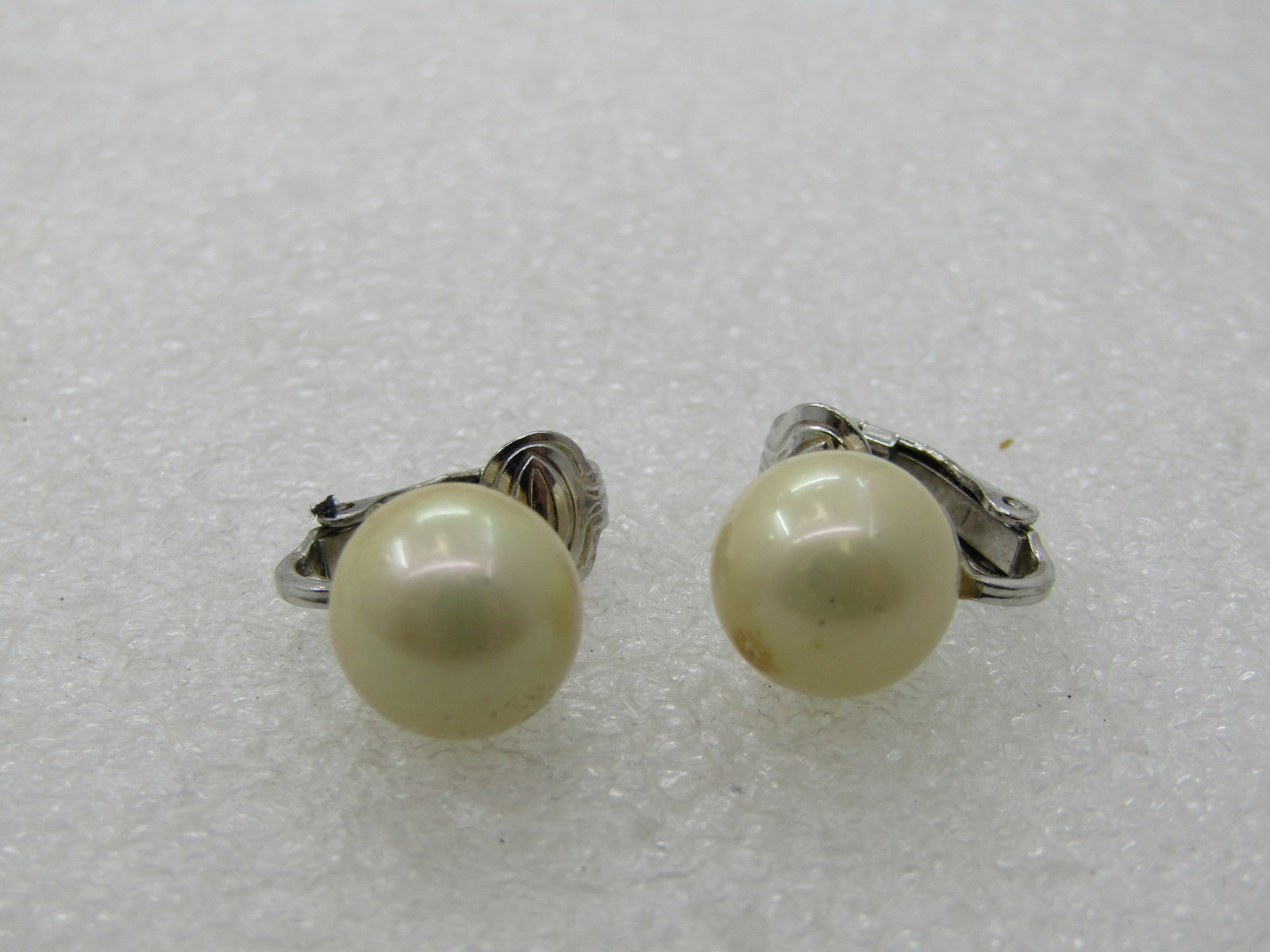 Vintage Sarah Coventry Faux Pearl Earrings, Clip, 10mm - 2