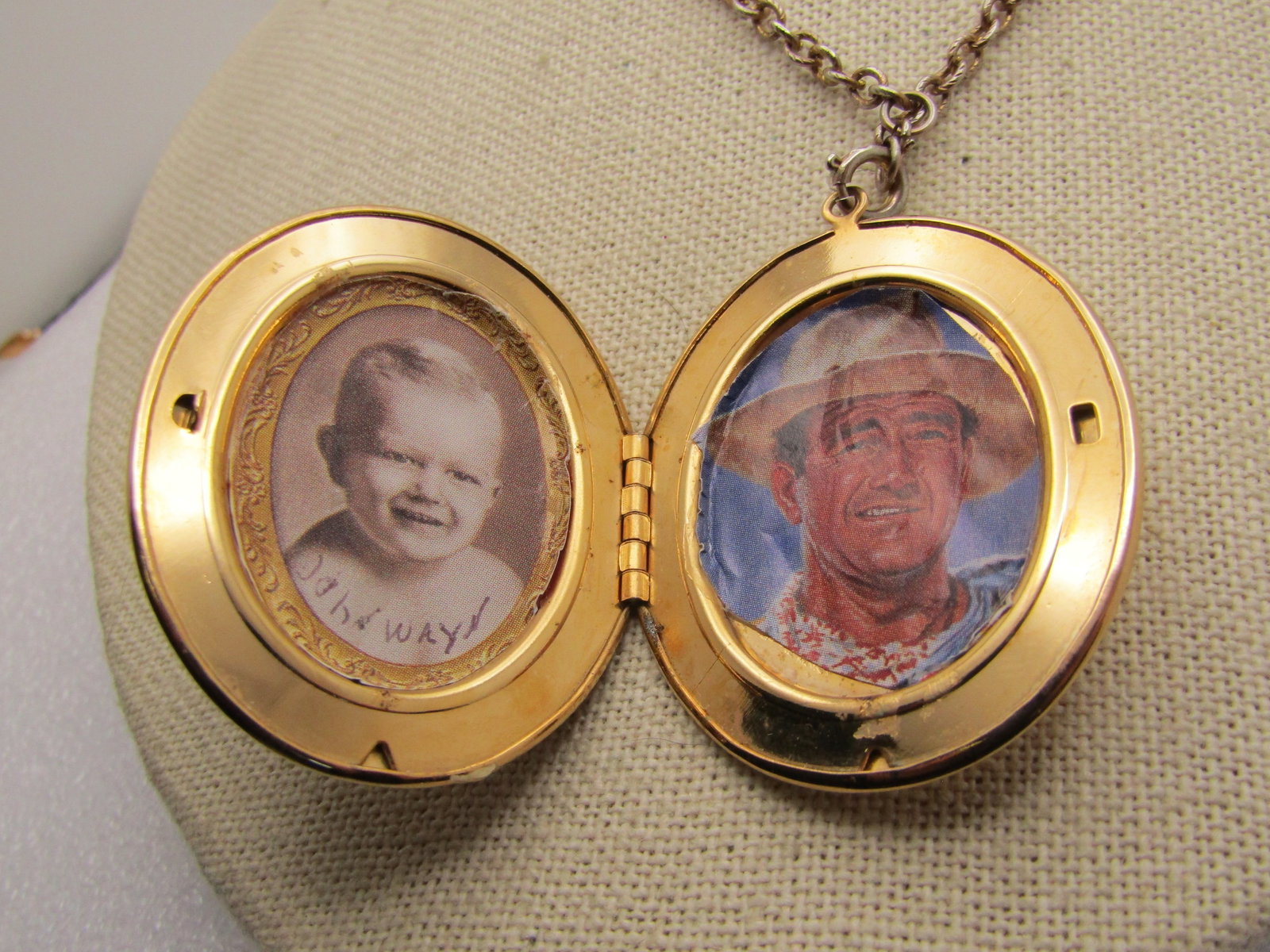 Vintage Floral Cameo Locket Necklace, John Wayne Photos, 22", 1960's-1970's. The cameo is a raised - 5