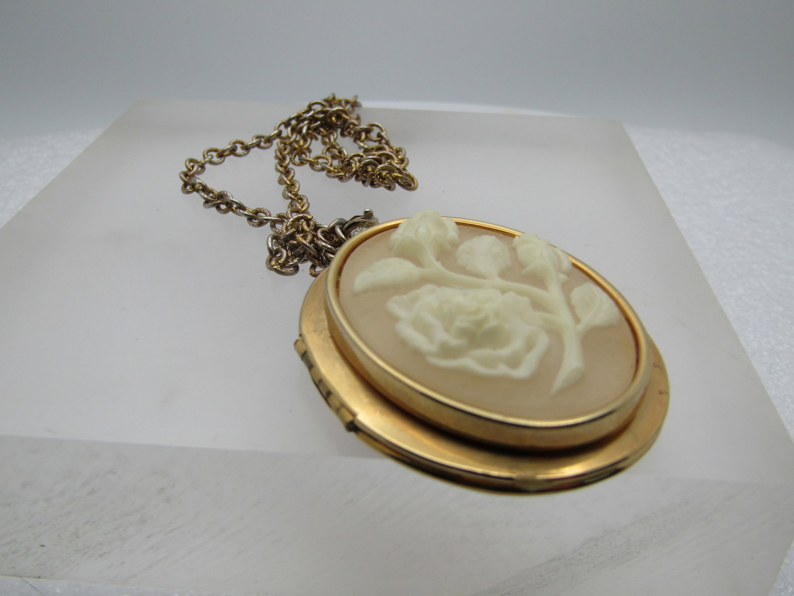 Vintage Floral Cameo Locket Necklace, John Wayne Photos, 22", 1960's-1970's. The cameo is a raised - 6