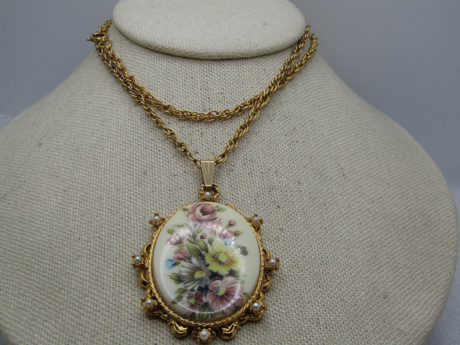 Vintage Floral Cameo Faux Pearl Necklace, 24" , Signed Denise, 1960's-1970's - 3