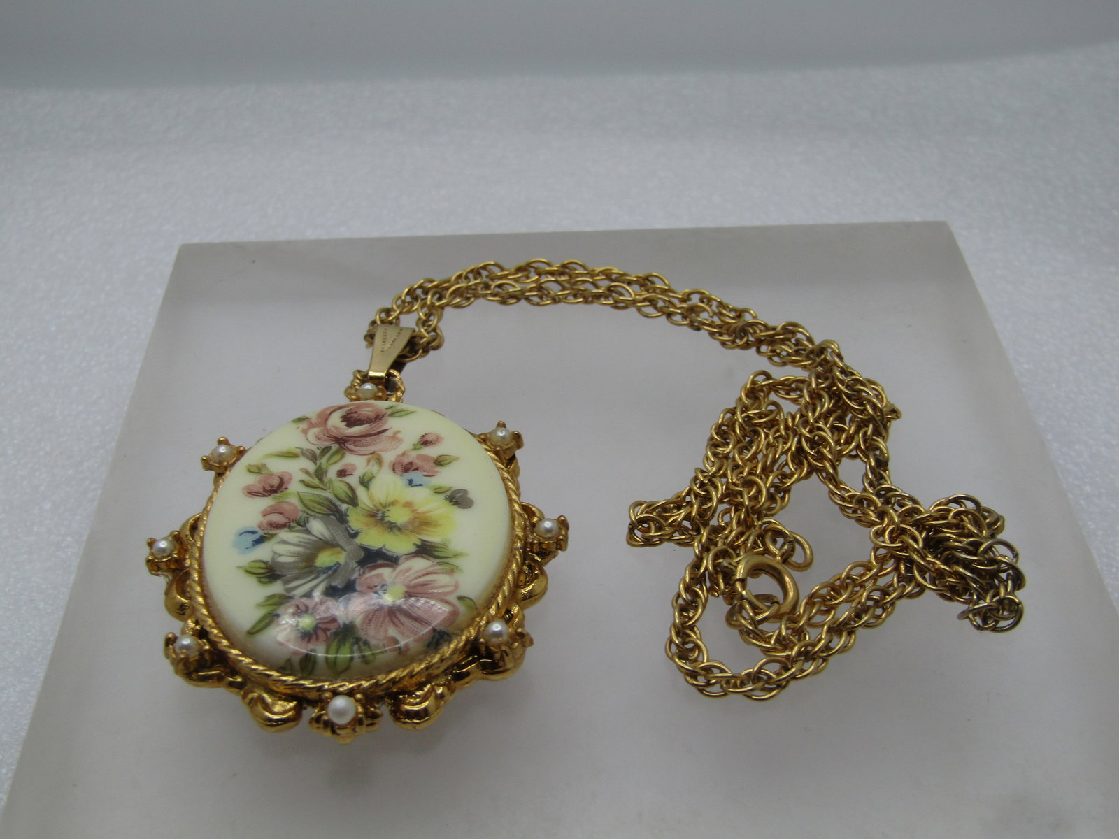 Vintage Floral Cameo Faux Pearl Necklace, 24" , Signed Denise, 1960's-1970's - 5