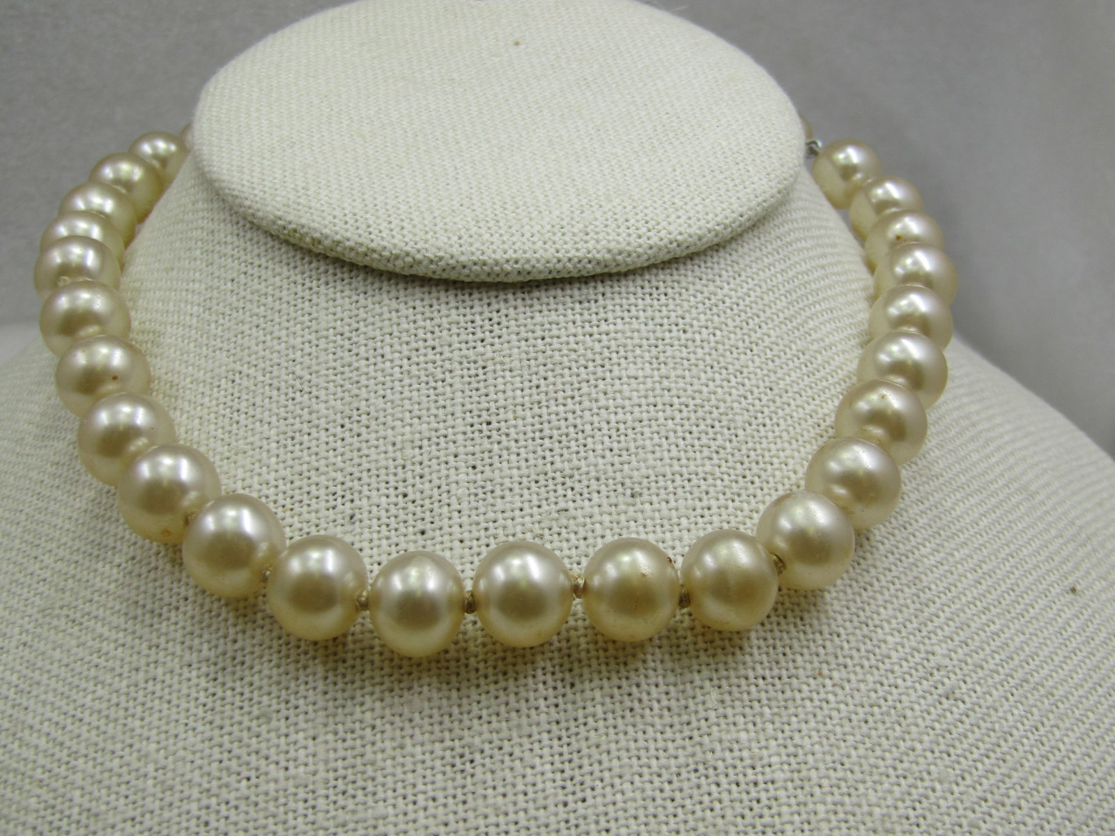 Vintage Japan Faux Pearl Necklace, 16", 9.5mm, Rhinestone - 4